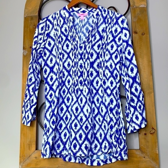 Lilly Pulitzer Sarasota Blue Ikat V Neck Tunic Top - Picture 3 of 6